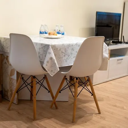 Elegance And Comfort In The Heart Of 桑坦德