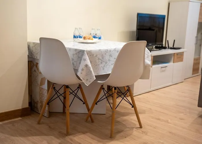 Elegance And Comfort In The Heart Of 桑坦德